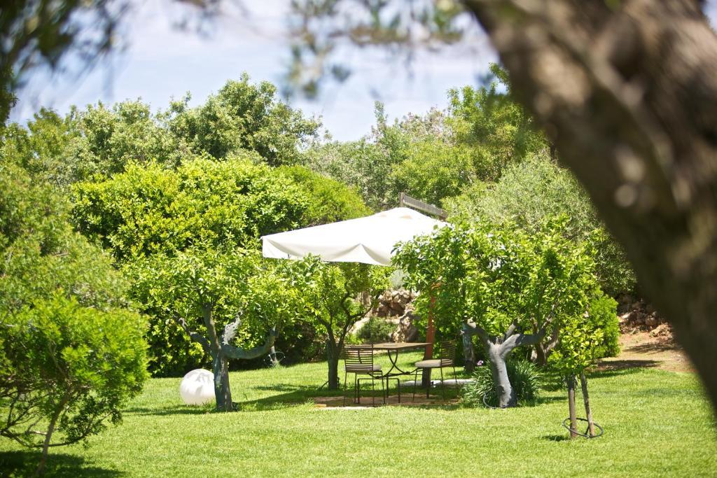 Masseria Don Cirillo อูเจนโต ภายนอก รูปภาพ